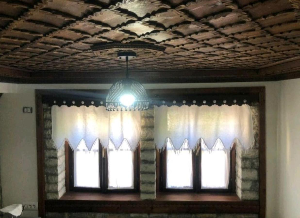 Miziriguesthouse Gjirokaster Luaran gambar