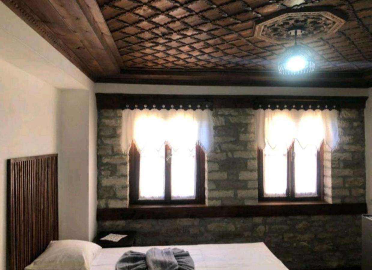 Miziriguesthouse Gjirokaster Luaran gambar