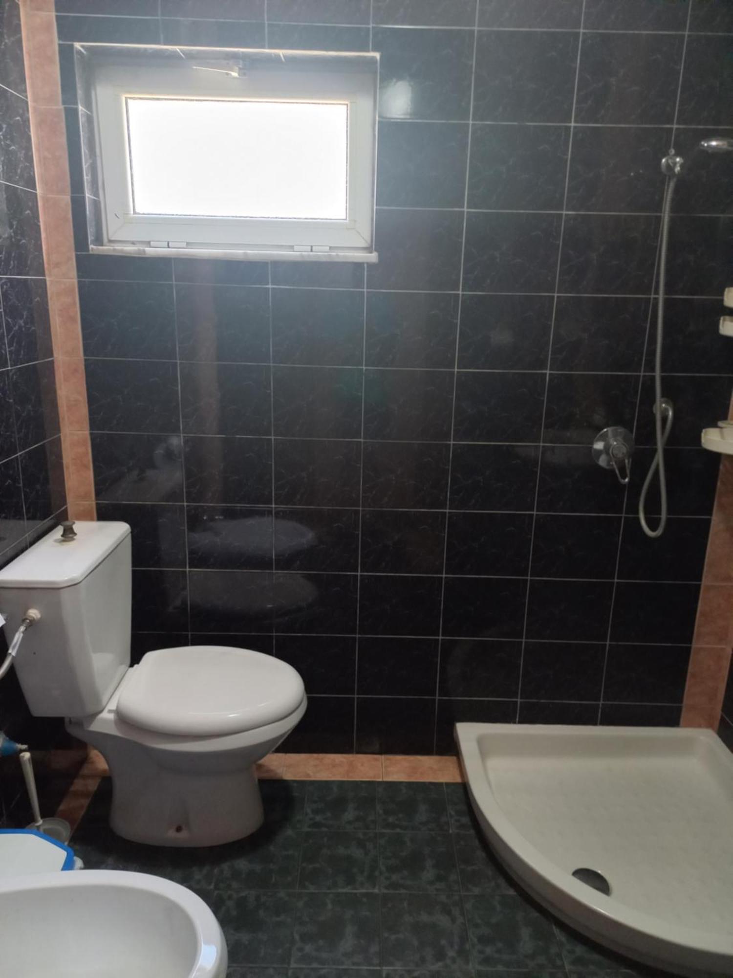 Miziriguesthouse Gjirokaster Luaran gambar