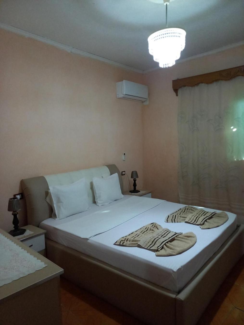 Miziriguesthouse Gjirokaster Luaran gambar